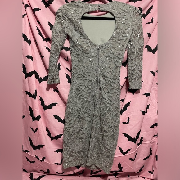 DONATE - Picture 3 of 4